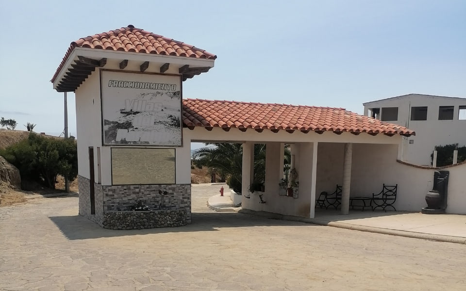 Terreno con vista al mar (2)